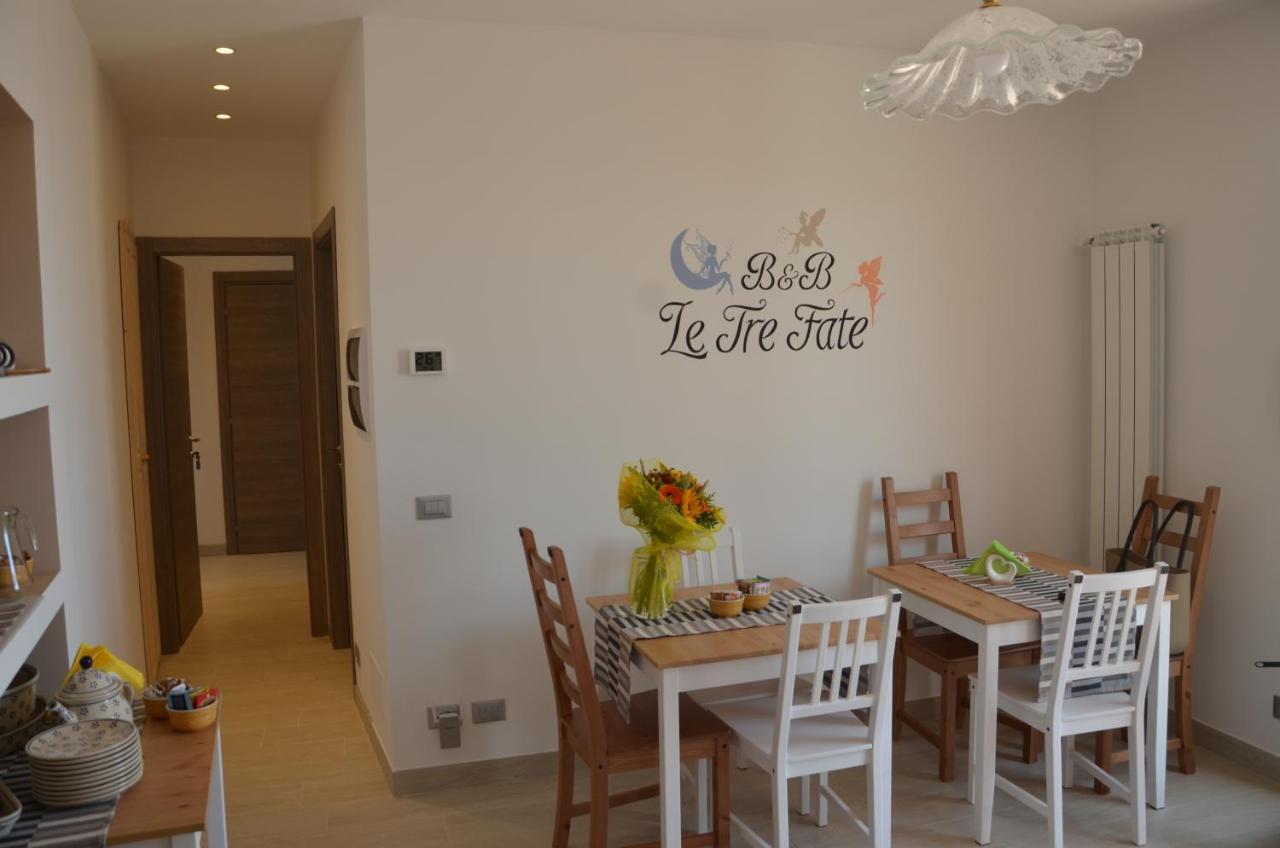 B&B Le Tre Fate วาราซเซ ภายนอก รูปภาพ